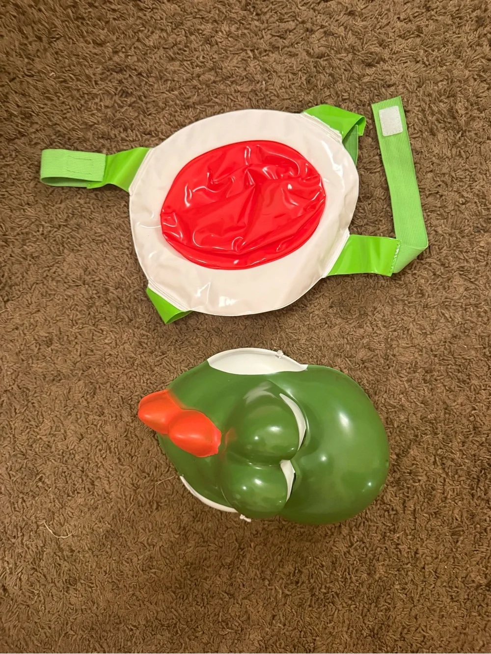 Nintendo Super Mario Yoshi Costume in Green and White
